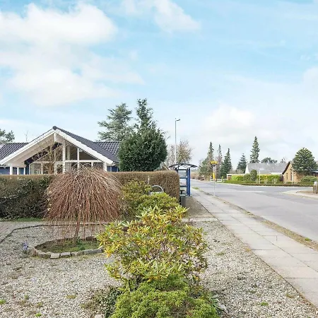 Comfortable Holiday In Lolland Near Sea Feriehus *
