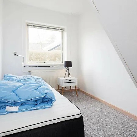 Comfortable Holiday In Lolland Near Sea Feriehus *